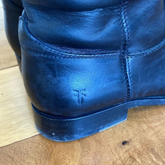 Frye  boots - Picture 4 of 9